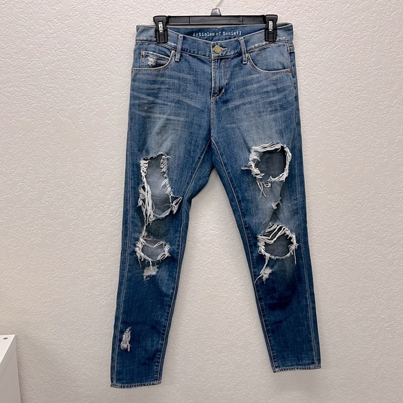 Articles Of Society Distressed Boyfriend Jeans 25 - Picture 2 of 9
